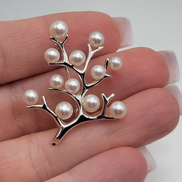 Mikimoto Jewelry - Mikimoto Akyoa Pearl and Sterling Brooch
